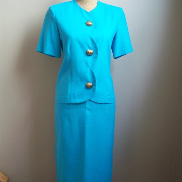 Prive Dresses & Skirts - Vintage Prive Petites Vintage Blue Skirt Suit.